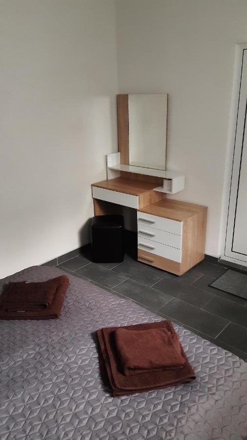 Ая Apartment Vratsa Bagian luar foto
