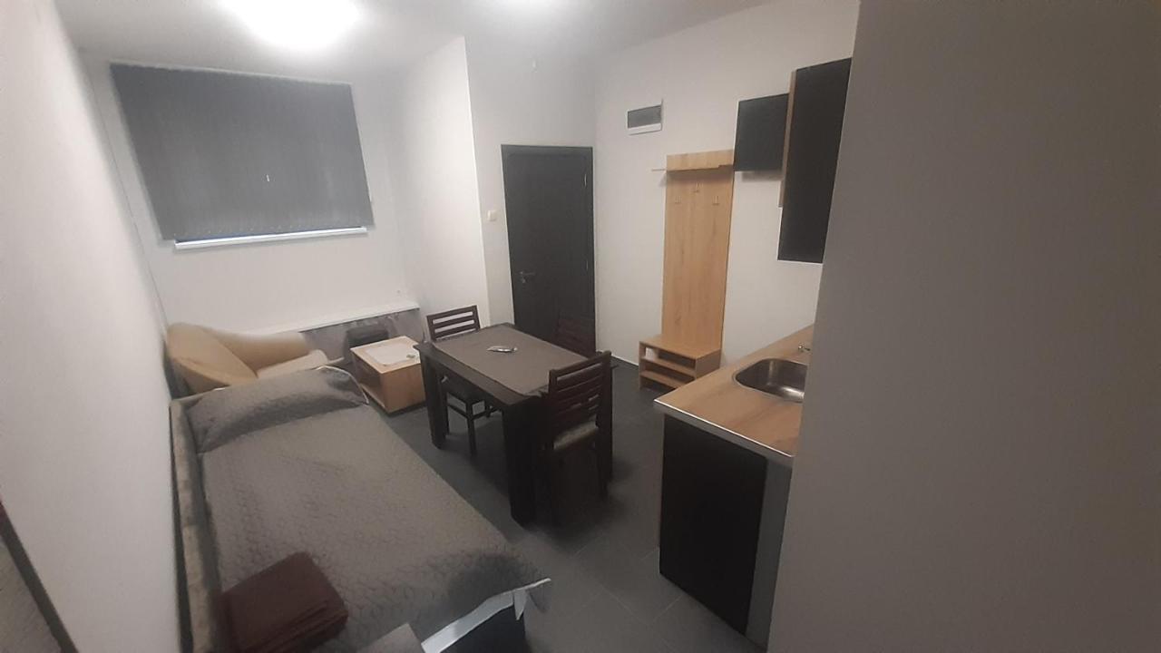 Ая Apartment Vratsa Bagian luar foto